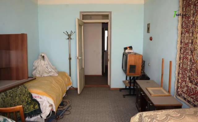 3 սենյականոց բնակարան Միխայիլ Սալտիկով-Շեդրինի փողոցում, 86 ք.մ., քարե շենք