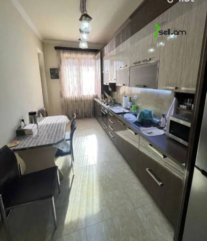 3 սենյականոց բնակարան նորակառույց շենքում Ծարավ աղբյուրի փողոցում, 101 ք.մ., 9/16 հարկ