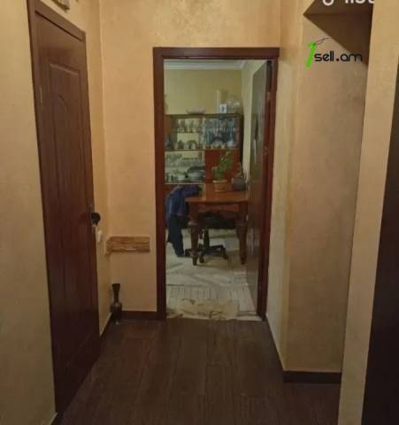 2 սենյականոց բնակարան Մոլդովական փողոցում, 64 քմ, մասնակի վերանորոգում, քարե շենք