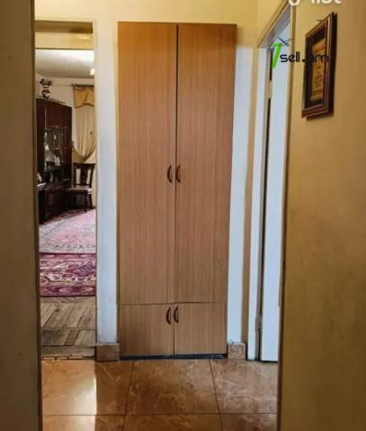 3 սենյականոց բնակարան Նելսոն Ստեփանյան փողոցում, 76 ք.մ., մի քանի պատշգամբ, կոսմետիկ վերանորոգում