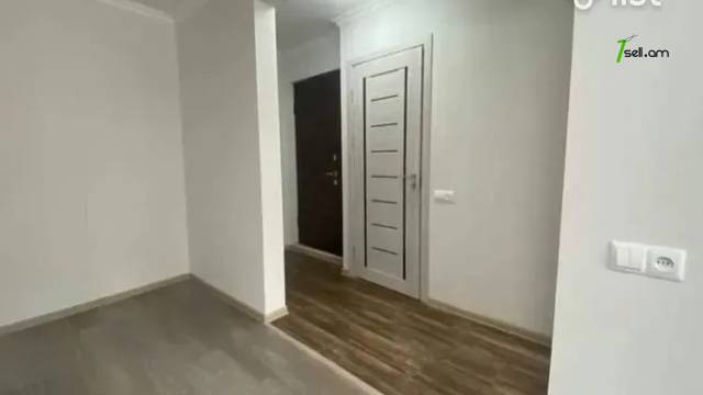 2 սենյականոց բնակարան Թոթովենցի փողոցում, 40 ք.մ., 3/5 հարկ, դիզայներական ոճով վերանորոգված