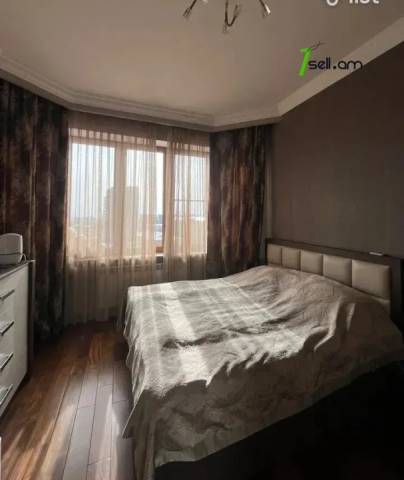 4 սենյականոց բնակարան նորակառույց շենքում Վարդանանց փողոցում, 130 քմ, 8/16 հարկ, բարձր առաստաղներ