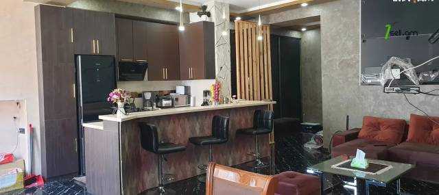 3 սենյականոց բնակարան Վաղարշ Վաղարշյան փողոցում, 86 ք.մ., 2 սանհանգույց, բարձր առաստաղներ