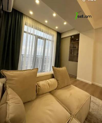 3 սենյականոց բնակարան նորակառույց շենքում Եղիշե Չարենցի փողոցում, 71 ք.մ., բարձր առաստաղներ