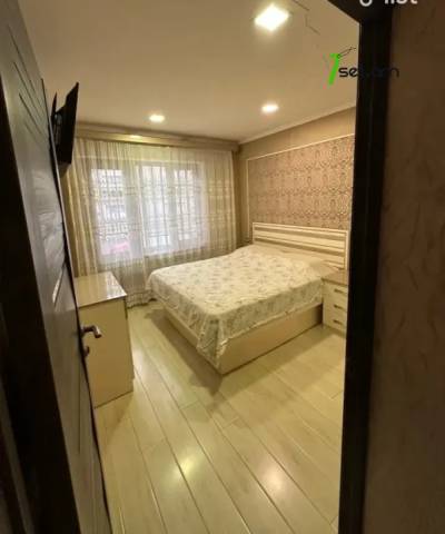 3 սենյականոց բնակարան Կարախանյան փողոցում, 90 ք.մ., 2/9 հարկ, կապիտալ վերանորոգված