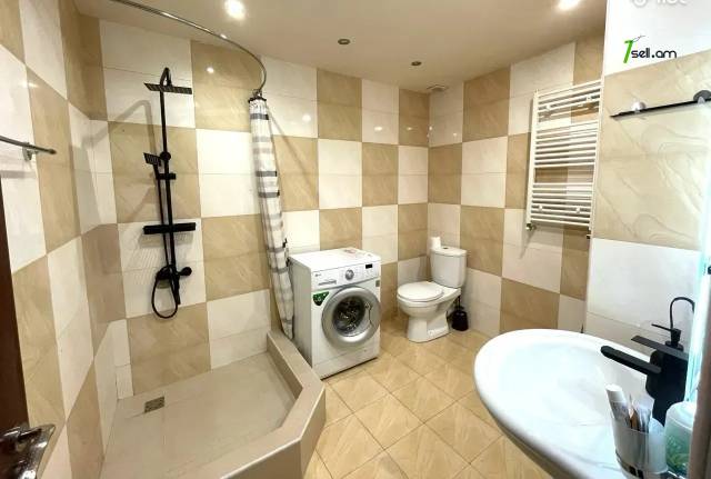 3 սենյականոց բնակարան նորակառույց շենքում Անտառային փողոցում, 97 քմ, 3/6 հարկ, 2 սանհանգույց