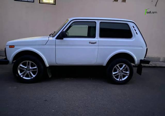 GGG. Nivi.r16 4հատ Անվահեծ