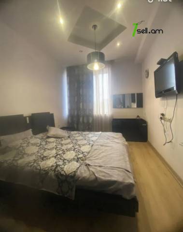 4 սենյականոց բնակարան նորակառույց շենքում Ադոնցի փողոցում, 145 քմ, 12/18 հարկ, բարձր առաստաղներ