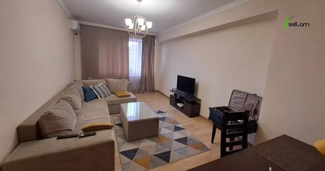 3 սենյականոց բնակարան Պարոնյան փողոցում, 115 քմ, նախավերջին հարկ, կապիտալ վերանորոգված