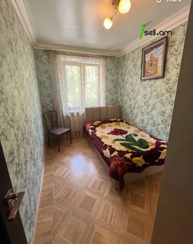 4 սենյականոց բնակարան Դավիթ Մալյան փողոցում, 103 ք.մ., 1/5 հարկ, 2 սանհանգույց, եվրովերանորոգված