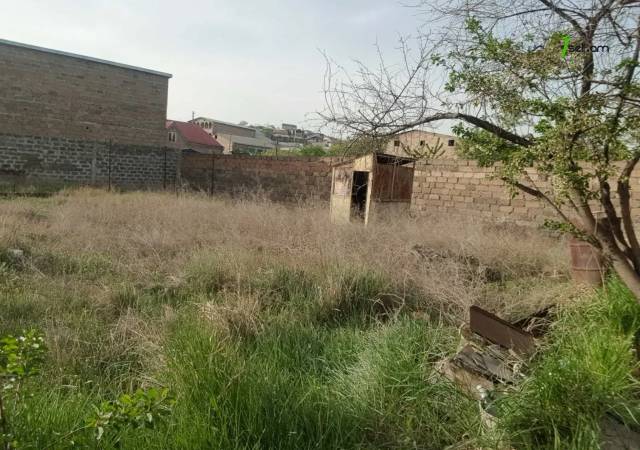 Հողատարածք բնակելի շինությունների համար Նորագյուղ փողոցում կենտրոնում, 482 ք.մ.