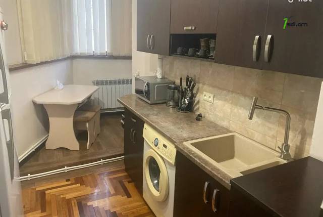 2 սենյականոց բնակարան, Նորաշեն թաղամաս, 52 քմ, 7/16 հարկ, կապիտալ վերանորոգված