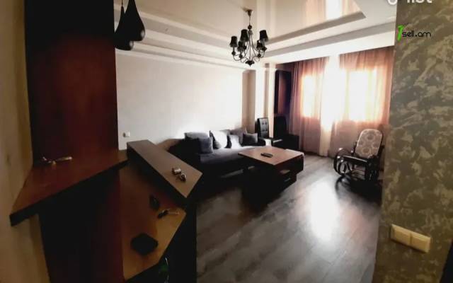 2 սենյականոց բնակարան, Movses Khorenatsi Street, 50 քմ, կապիտալ վերանորոգված