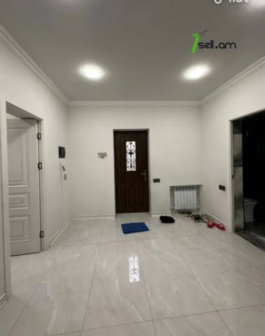 Երկու հարկանի քարե տուն Գևորգ Հովսեփյանի փողոցում Նորք Մարաշում, 282 քմ, 2 սանհանգույց