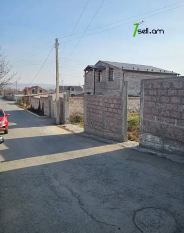 Հողատարածք բնակելի շինությունների համար, Ծաղկունքի 3-րդ փողոց 4-րդ նրբանցք Բալահովիտում, 800 քմ