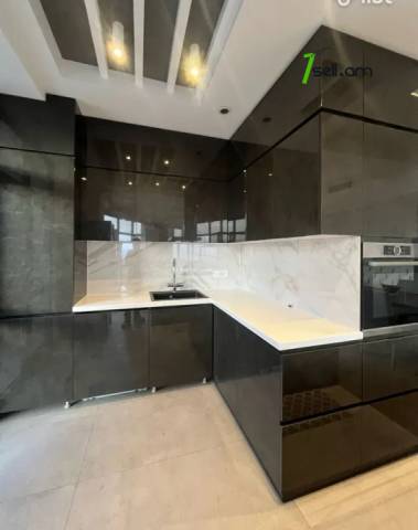 3 սենյականոց բնակարան նորակառույց շենքում Վերին Անտառային փողոցում, 110 քմ, 12/15 հարկ