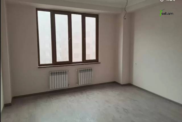 3 սենյականոց բնակարան նորակառույց շենքում Նիկողայոս Ադոնցի փողոցում, 68 ք.մ., բարձր առաստաղներ