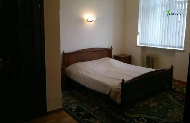 4 սենյականոց բնակարան Կոմիտասի պողոտայում, 110 քմ, նախավերջին հարկ, 2 սանհանգույց, բարձր առաստաղներ