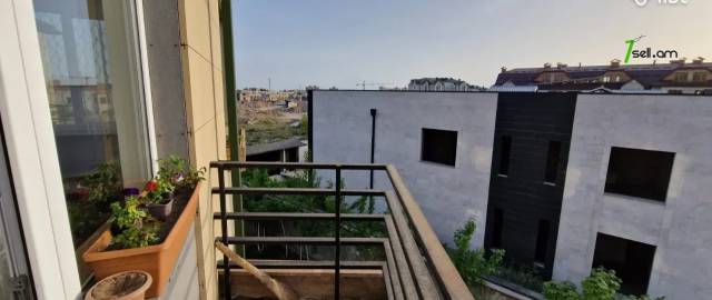 3 սենյականոց բնակարան նորակառույց շենքում Բագրևանդի փողոցում, 81 քմ, բարձր առաստաղներ