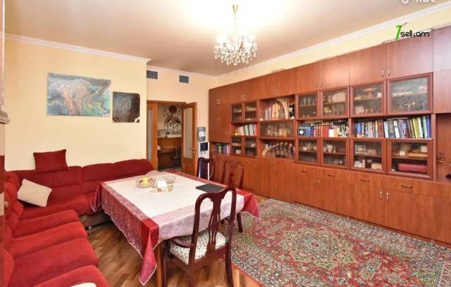 3 սենյականոց բնակարան նորակառույց շենքում Պարոնյան փողոցում, 102 քմ, 6/11 հարկ, բարձր առաստաղներ