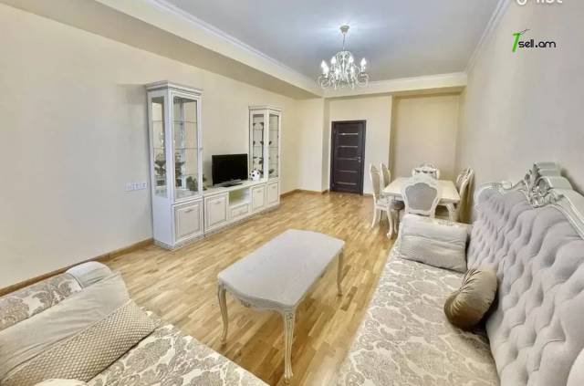 4 սենյականոց բնակարան նորակառույց շենքում Պարույր Սևակի փողոցում, 126 ք.մ., 2 սանհանգույց