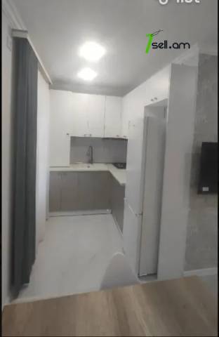 2 սենյականոց բնակարան Ֆուչիկի փողոցում, 43 ք.մ., 2/5 հարկ, եվրովերանորոգված, քարե շենք