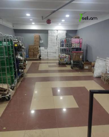 Գրասենյակային տարածք Տպագրիչների փողոցում կենտրոնում, 72 ք.մ.