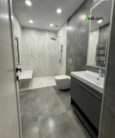 3 սենյականոց բնակարան նորակառույց շենքում Սերո Խանզադյան փողոցում, 68 քմ, 3/9 հարկ, 2 սանհանգույց