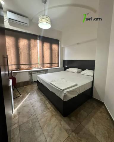 4 սենյականոց բնակարան Հանրապետության փողոցում, 82 քմ, նախավերջին հարկ, 3+ սանհանգույց