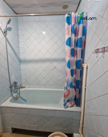 3 սենյականոց բնակարան Ազատության պողոտայում, 83 քմ, նախավերջին հարկ, բարձր առաստաղներ