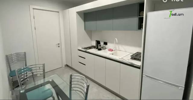 Գրասենյակային տարածք Կոմիտասի պողոտայում Արաբկիրում, 111 ք.մ.