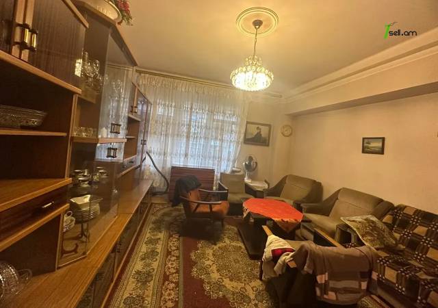 2 սենյականոց բնակարան Փավստոս Բուզանդի փողոցում, 70 ք.մ., բարձր առաստաղներ, 6/9 հարկ