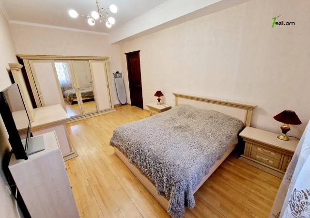 3 սենյականոց բնակարան նորակառույց շենքում Ամիրյան փողոցում, 125 ք.մ., 7/13 հարկ, 2 սանհանգույց