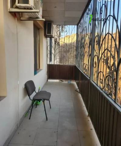 3 սենյականոց բնակարան նորակառույց շենքում Լեռ Կամսարի փողոցում, 113 ք.մ., բարձր առաստաղներ