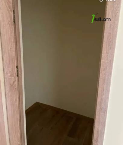 3 սենյականոց բնակարան նորակառույց շենքում Մոնթե Մելքոնյան փողոցում, 103 ք.մ., 2 սանհանգույց