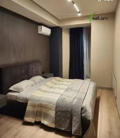 3 սենյականոց բնակարան նորակառույց շենքում Ալեք Մանուկյան փողոցում, 73 ք.մ., նախավերջին հարկ