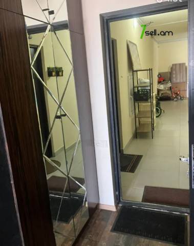 3 սենյականոց բնակարան նորակառույց շենքում Կոմիտասի պողոտայում, 96 ք.մ., 2 սանհանգույց