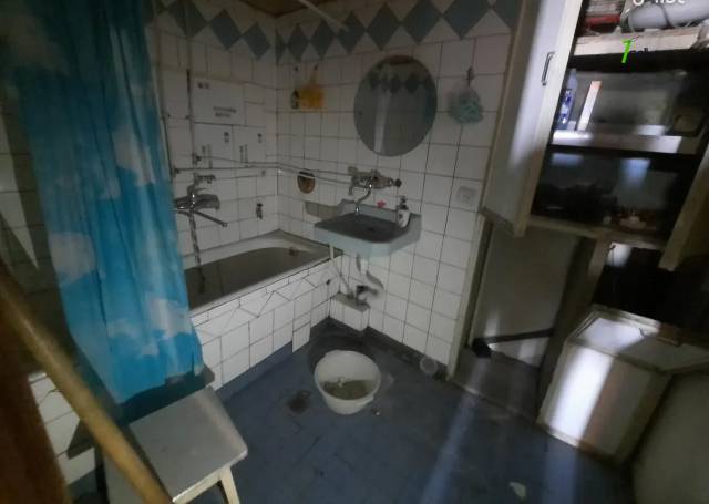 4 սենյականոց բնակարան Վիկտոր Համբարձումյան փողոցում, 94 քմ, քարե շենք