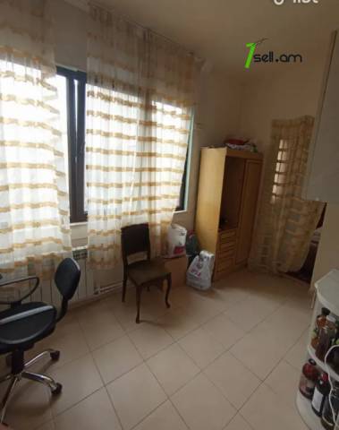 3 սենյականոց բնակարան Նիկողայոս Տիգրանյան փողոցում, 68 ք.մ., 2/5 հարկ, բարձր առաստաղներ