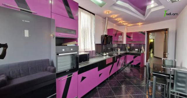 Ընդարձակ 3 սենյականոց բնակարան նորակառույց շենքում Նաիրի Զարյան փողոցում, 175 քմ, 12/16 հարկ