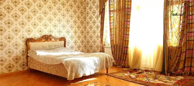 Երկու հարկանի քարե տուն, Աշտարակի խճուղի Աջափնյակում, 2000 ք.մ., 3+ սանհանգույց, մեծ հողամաս