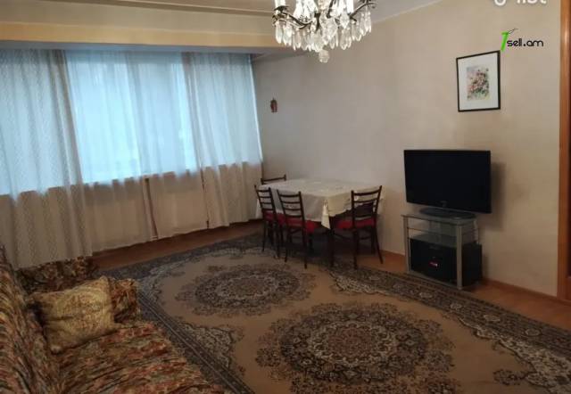 4 սենյականոց բնակարան Ռուբինյանց փողոցում, 87 ք.մ., 1/5 հարկ, կոսմետիկ վերանորոգում, քարե շենք