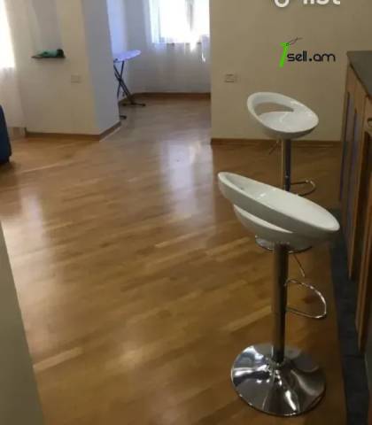 2 սենյականոց բնակարան Տերյան փողոցում, 50 ք.մ., բարձր առաստաղներ, 2/5 հարկ, կապիտալ վերանորոգված