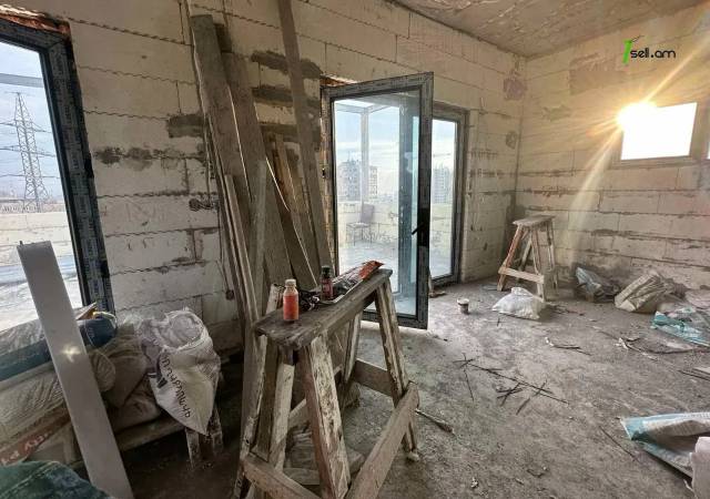 3 սենյականոց բնակարան նորակառույց շենքում Աղաբաբյան փողոցում, 86 ք.մ., բարձր առաստաղներ