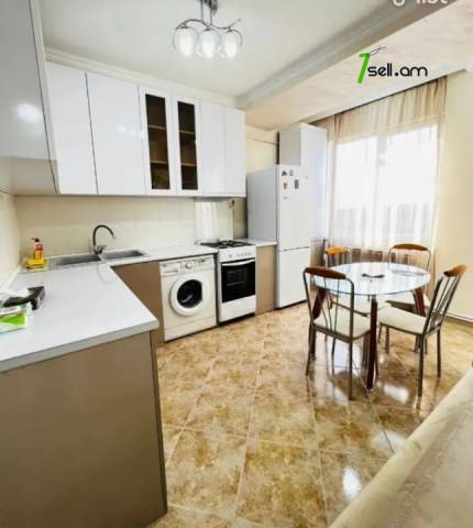 2 սենյականոց բնակարան Արամ Խաչատրյանի փողոցում, 50 քմ, 9/13 հարկ, դիզայներական ոճով վերանորոգված