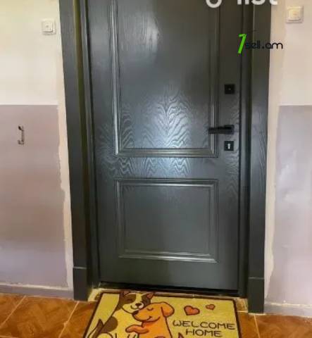2 սենյականոց բնակարան Արաբկիրում, 45 ք.մ., 2/5 հարկ, դիզայներական ոճով վերանորոգված, քարե շենք