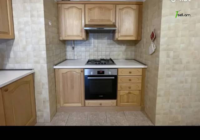 4 սենյականոց բնակարան նորակառույց շենքում, Buzand St, 150 ք.մ., 2 սանհանգույց, բարձր առաստաղներ