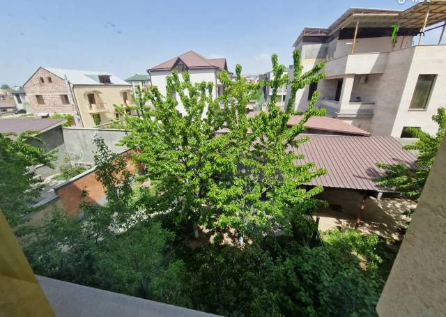 3 սենյականոց բնակարան նորակառույց շենքում Բագրևանդի փողոցում, 89 քմ, 2/4 հարկ, բարձր առաստաղներ