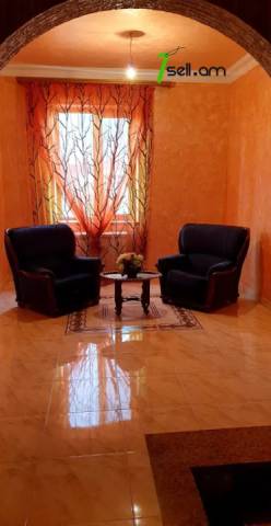 Երկու հարկանի քարե տուն Էրեբունիում, 550 ք.մ., 2 սանհանգույց, եվրովերանորոգված