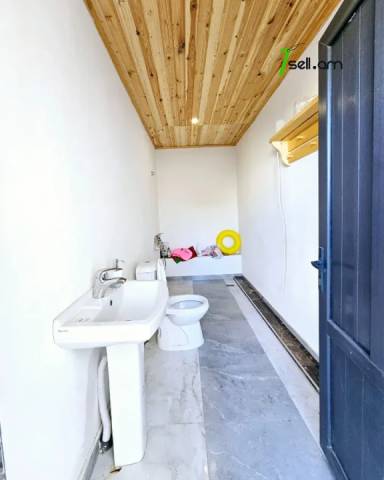 Երկու հարկանի քարե տուն Գարեգին Հովսեփյանի փողոցում Նորք Մարաշում, 950 քմ, 3+ սանհանգույց